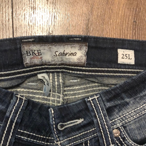 Jeans - Picture 3 of 4